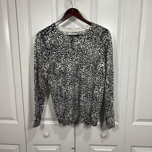 Croft & Barrow Womens M Sweater Black White Leopard Animal Print Knit Boho Chic